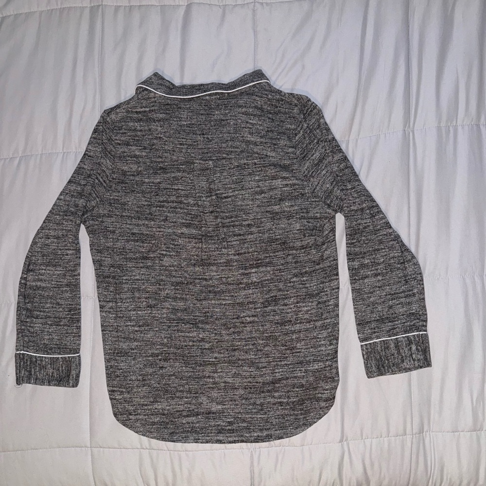Aamikast Gray Button Up Pajama Set Size Large - Picture 3 of 10